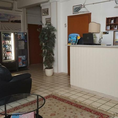 Albergo Pensione Ardenza Self Check-In Livorno Exteriör bild